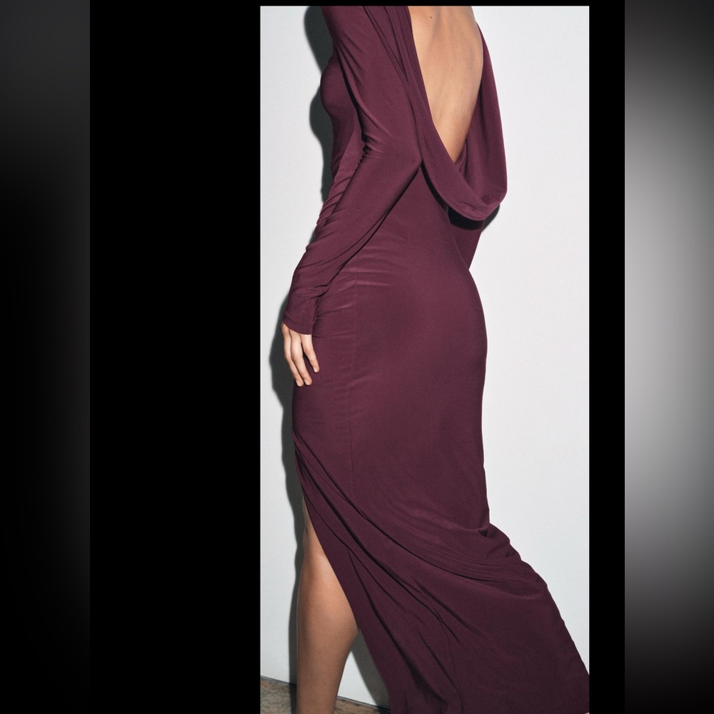 Elegant Burgundy Long Sleeve Dress